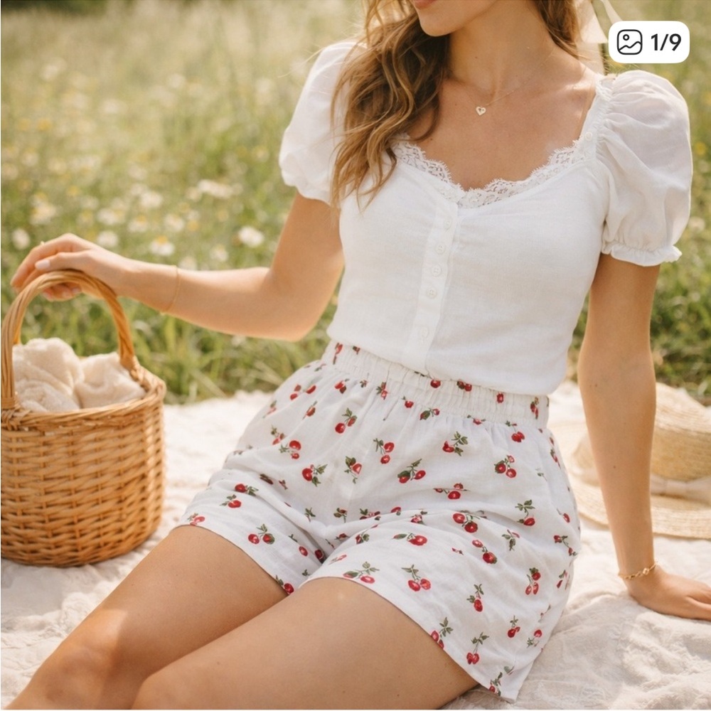 NWT Abercrombie cherry linen shorts